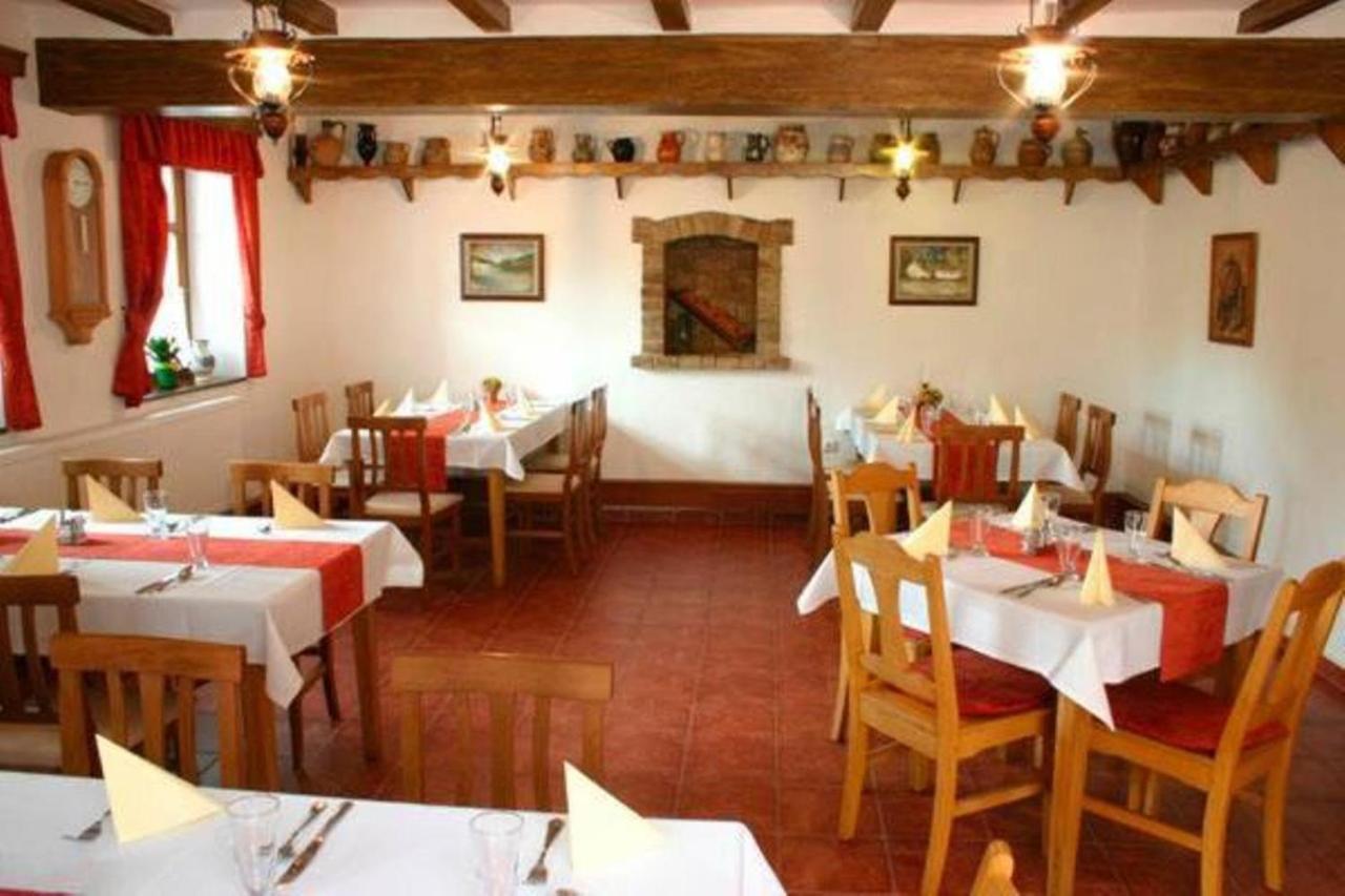 Kenguru Panzio Hotel Hódmezővásárhely Екстериор снимка