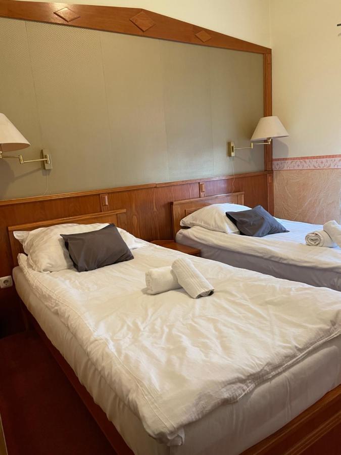 Kenguru Panzio Hotel Hódmezővásárhely Екстериор снимка