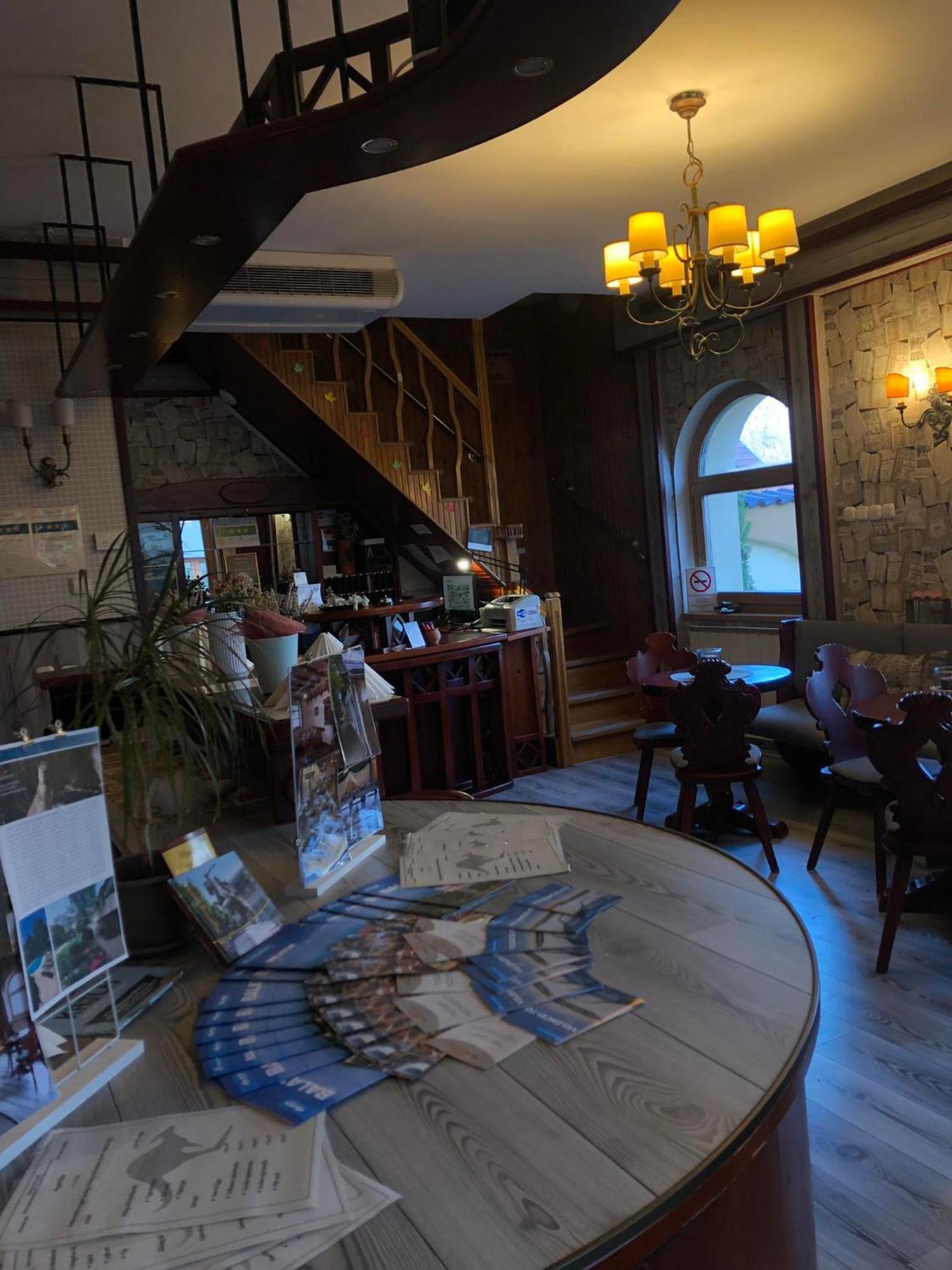 Kenguru Panzio Hotel Hódmezővásárhely Екстериор снимка