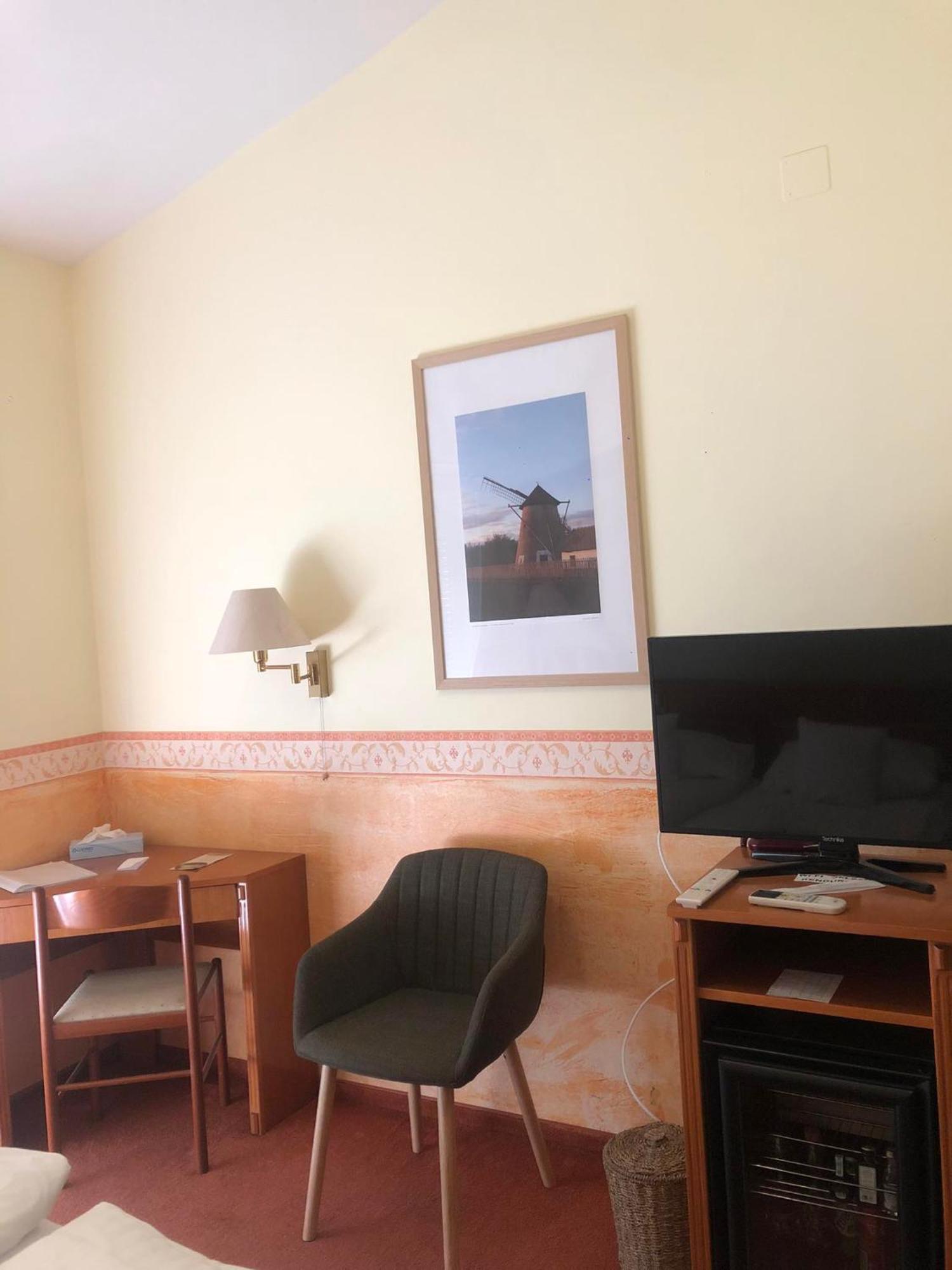 Kenguru Panzio Hotel Hódmezővásárhely Екстериор снимка