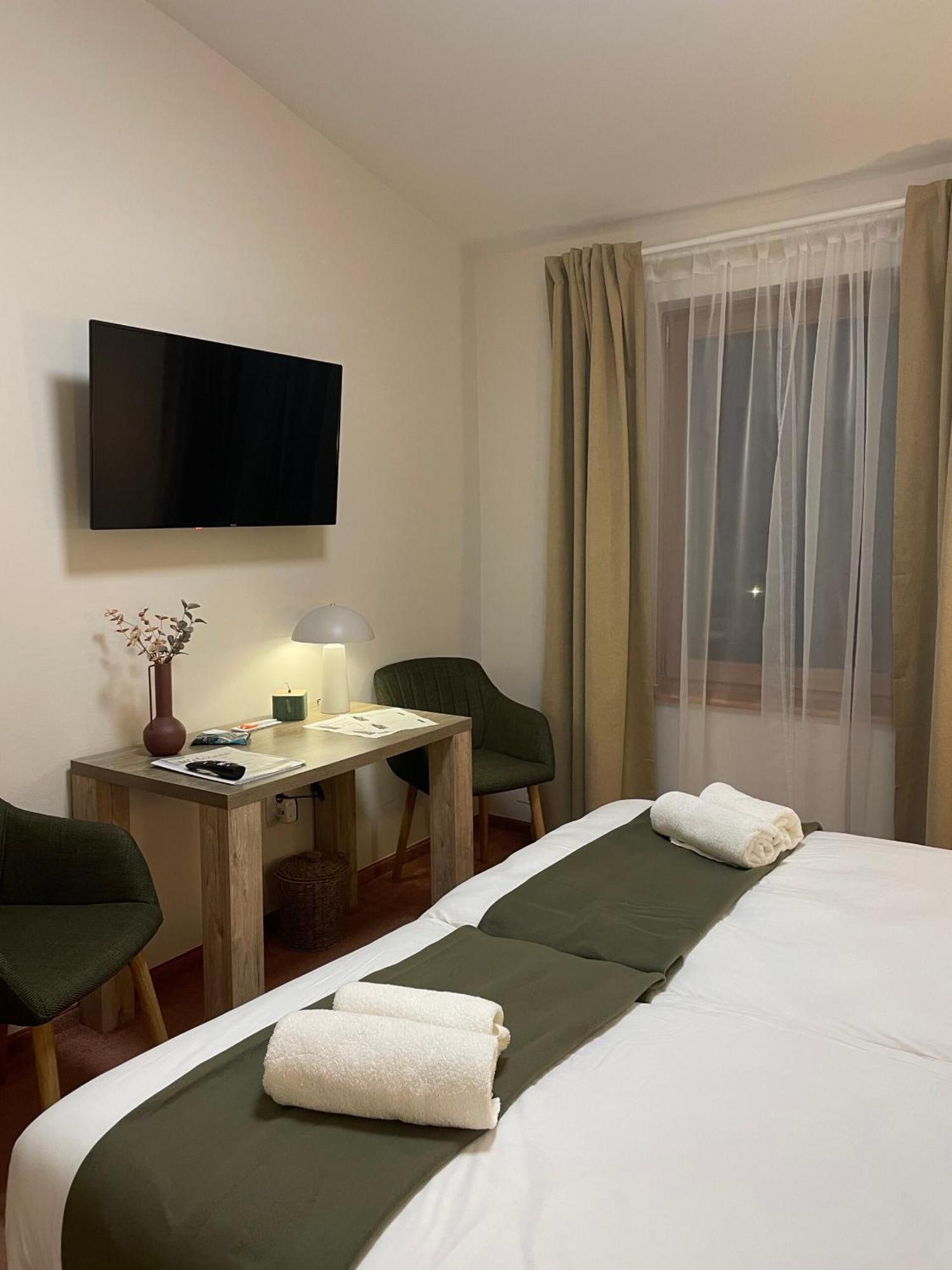 Kenguru Panzio Hotel Hódmezővásárhely Екстериор снимка